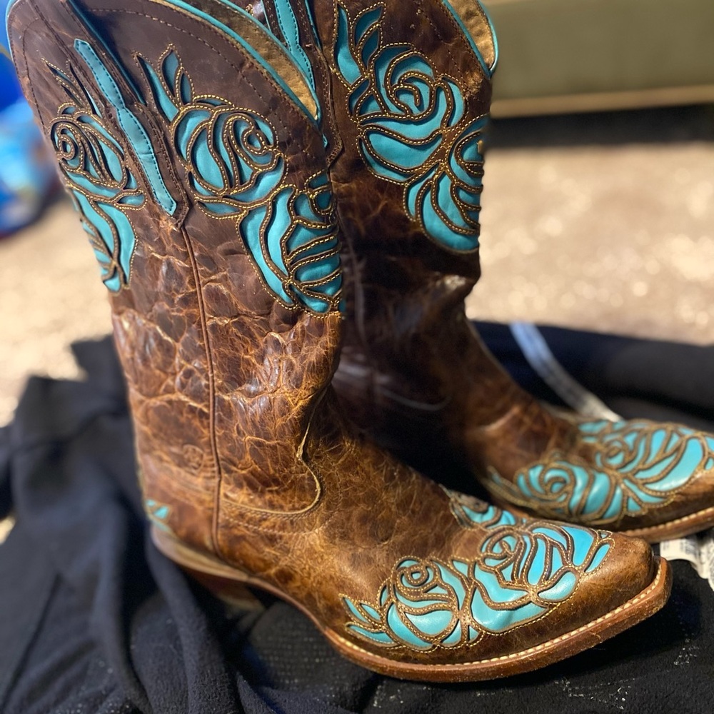 Ariat Women's Dusty Rose X Toe Western C